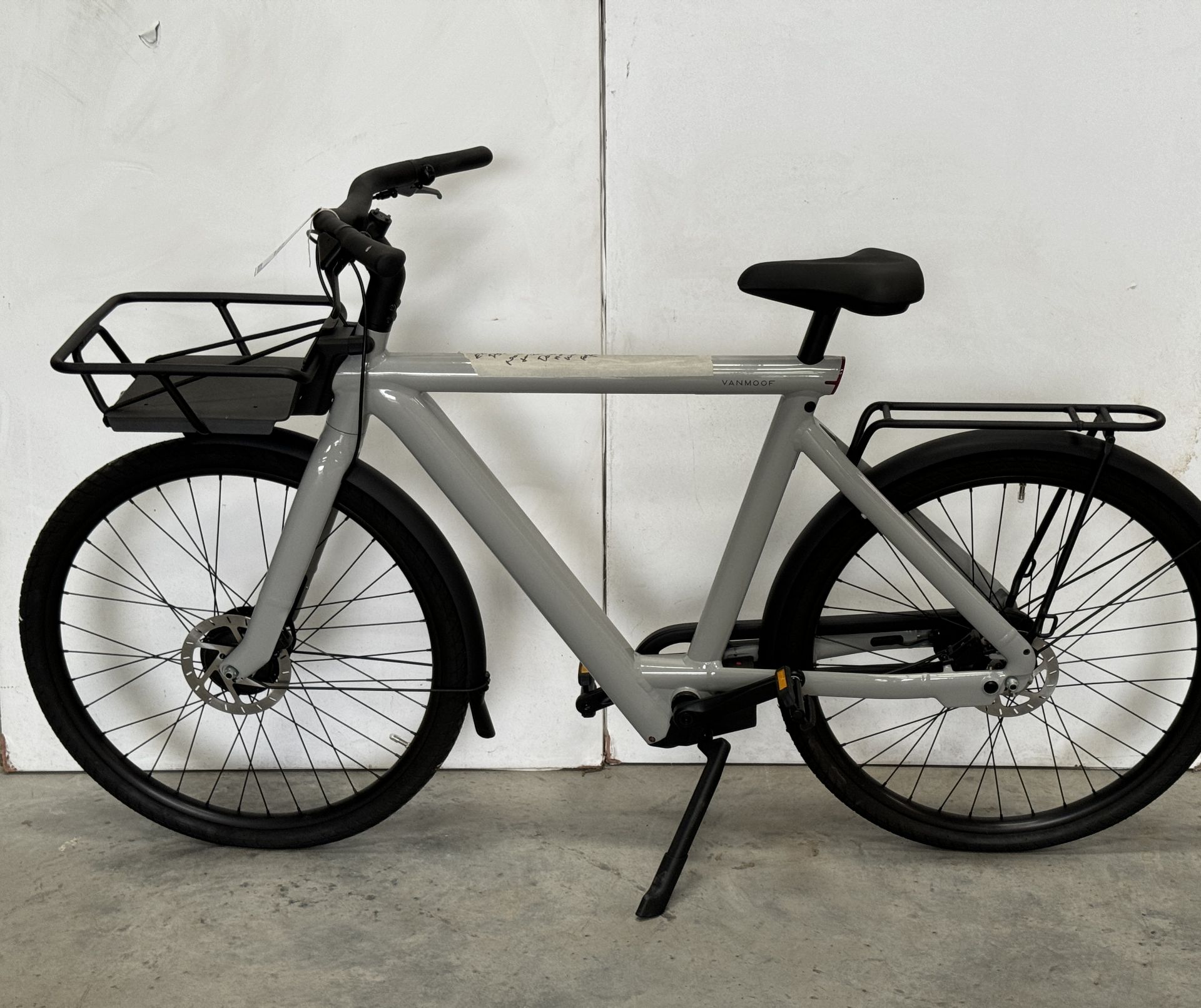 VanMoof S5 Electric Bike, Frame Number SVTBGE000030A (NOT ROADWORTHY - FOR SPARES ONLY) (No codes