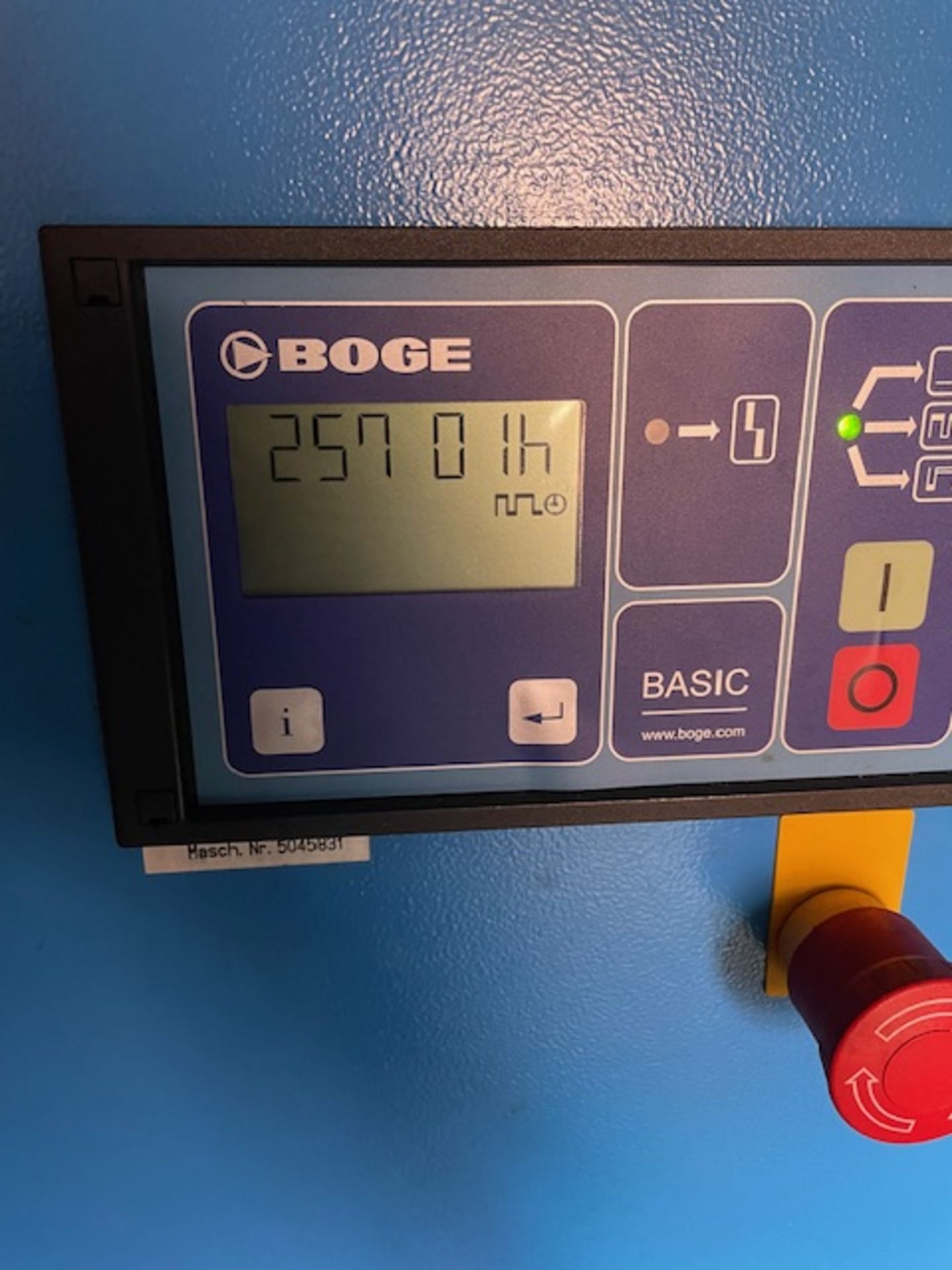 Boge CD30 Screw Type Compressor, Serial Number 5045283, Approx. 25,701 hours (2011) with - Image 2 of 5