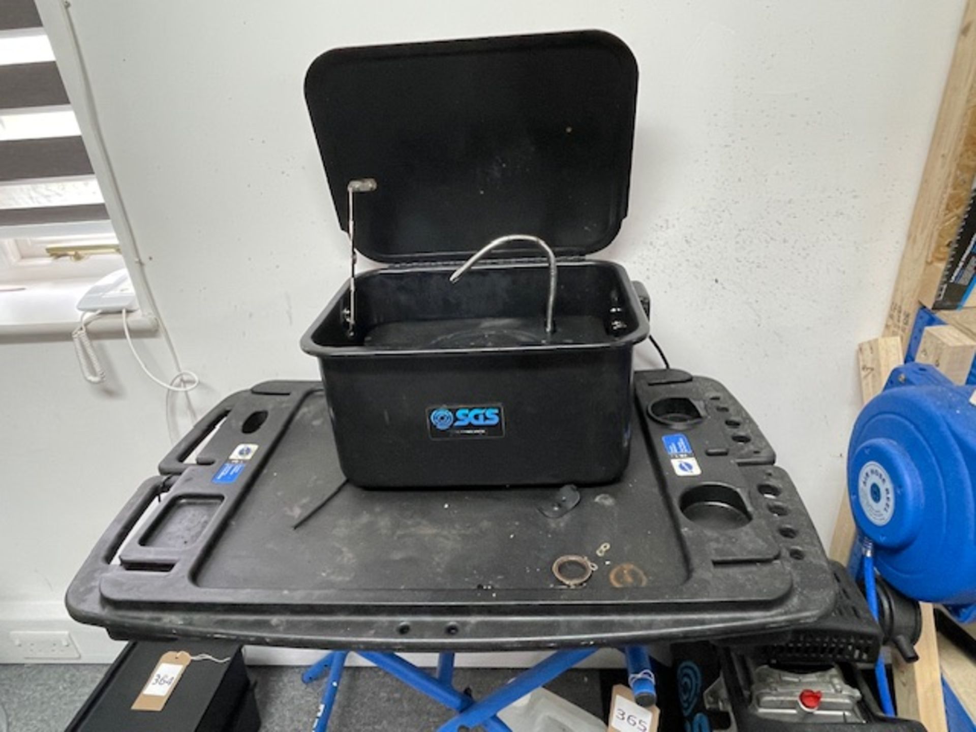 Park Tools Bench & SGS Cleaning Station (Location: Newport Pagnell. Please Refer to General Notes)