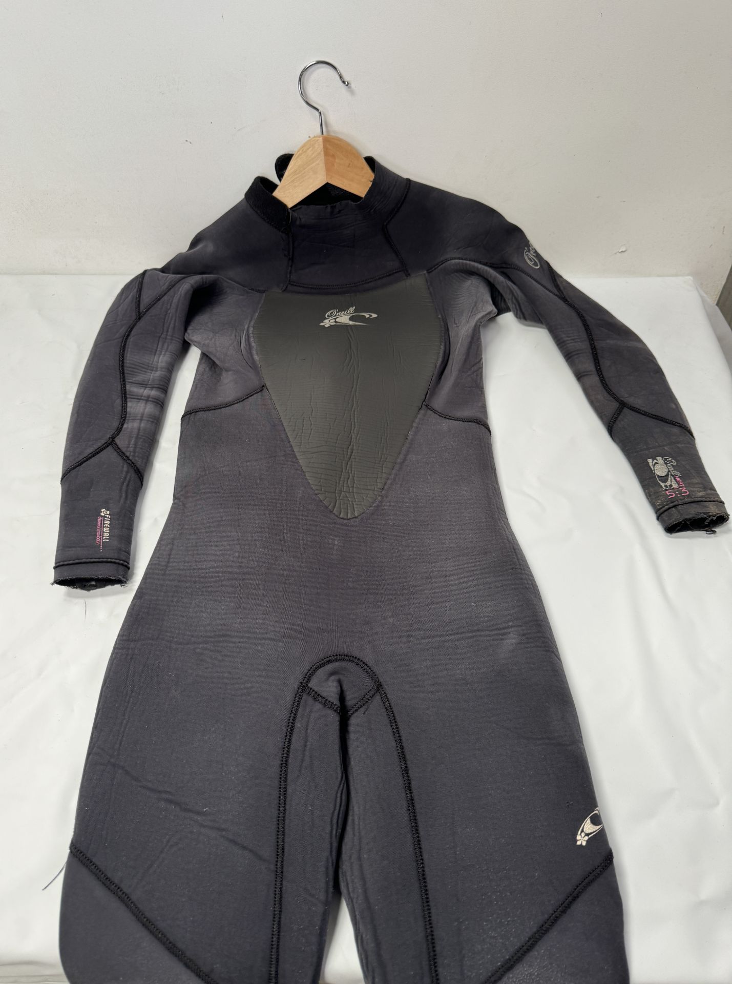 Six O’Neill, Beuchat, Seac Wetsuits (Location: Brentwood. Please Refer to General Notes) - Image 9 of 18