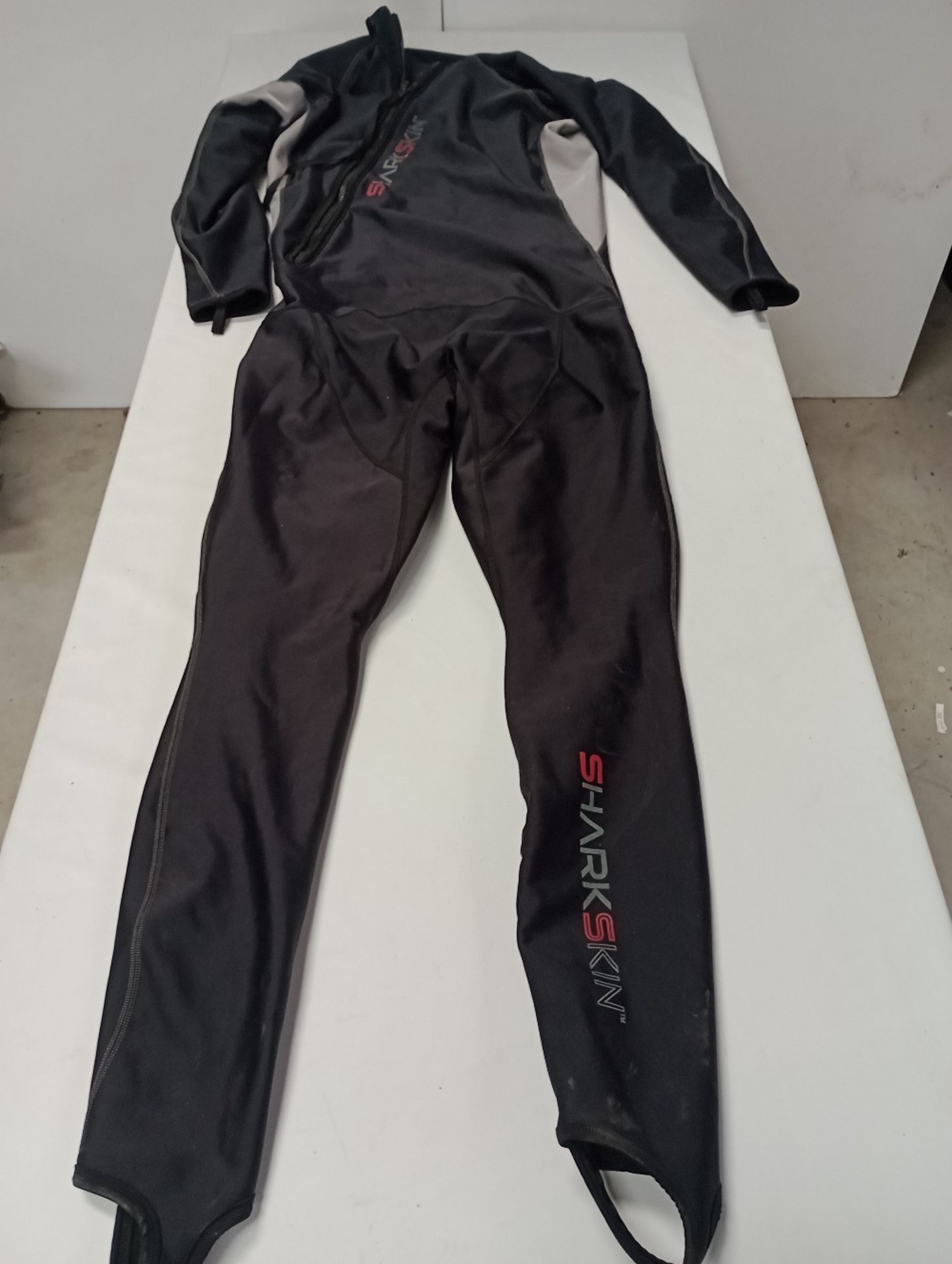 Sharkskin Technical Watersports Protection, Size 2XL (Location: Brentwood. Please Refer to General - Bild 2 aus 4