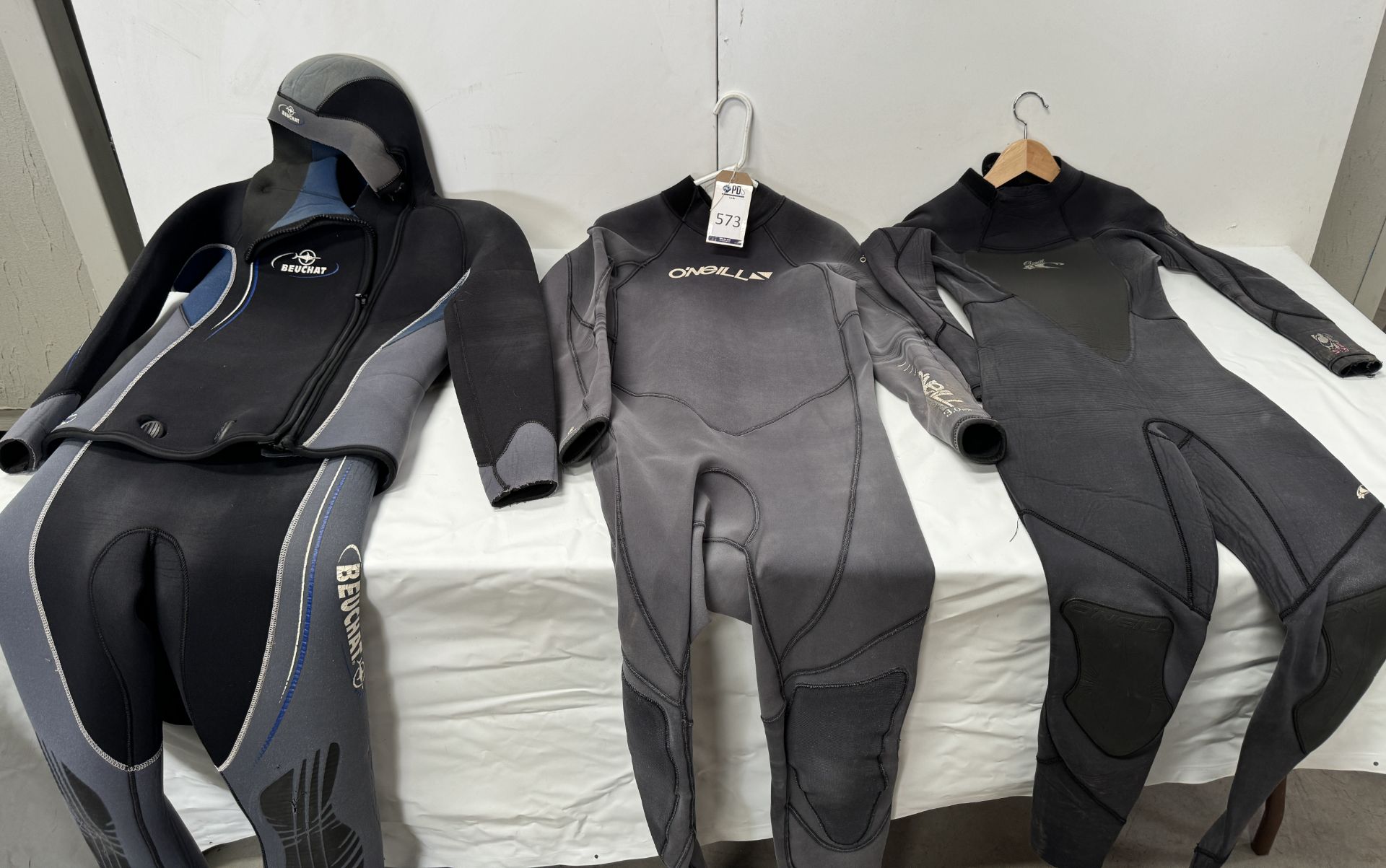 Six O’Neill, Beuchat, Seac Wetsuits (Location: Brentwood. Please Refer to General Notes)