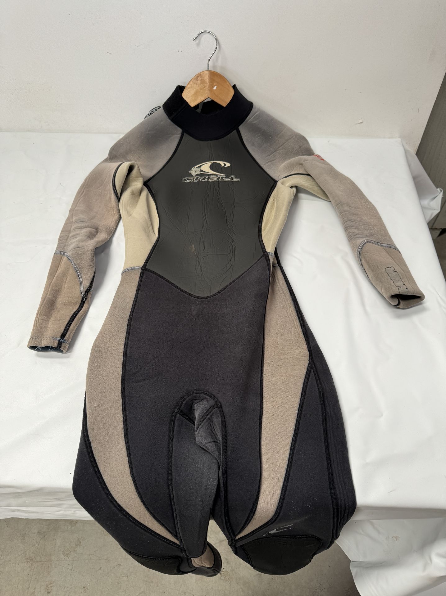 Three Various Wetsuits (Location: Brentwood. Please Refer to General Notes) - Image 6 of 7