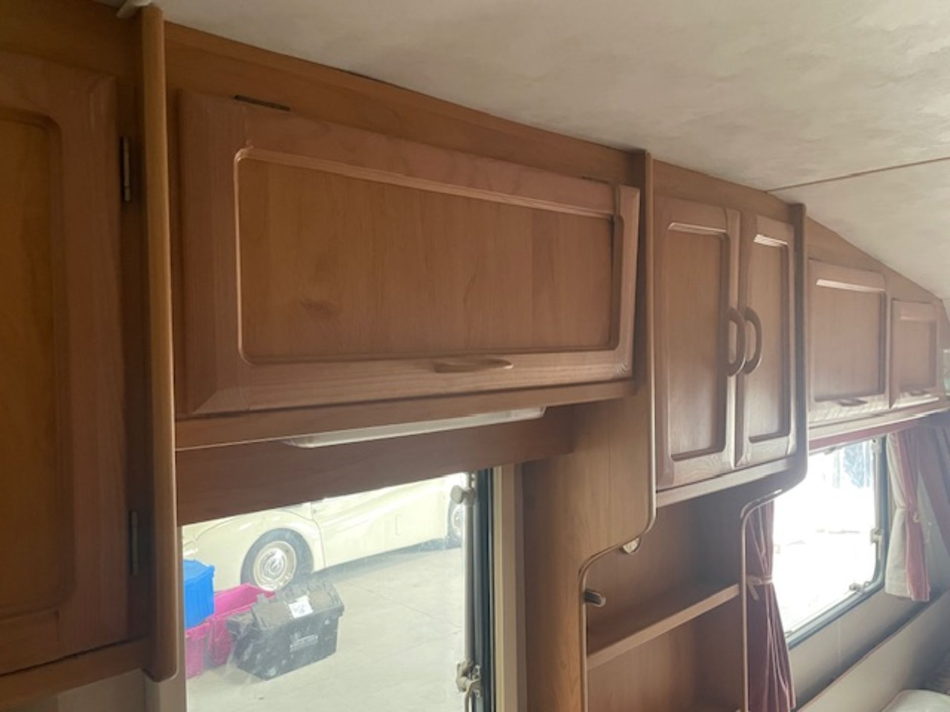 ABI Manhattan 600/6 Twin Axle Caravan, VIN No; SG7TACEABX0242120 (Location: Brentwood. Please - Image 19 of 27