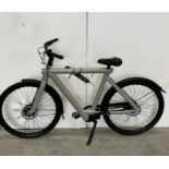 VanMoof S5 Electric Bike, Frame Number AST53A00216I, Serial Number SVTCBE00034OA (NOT ROADWORTHY -