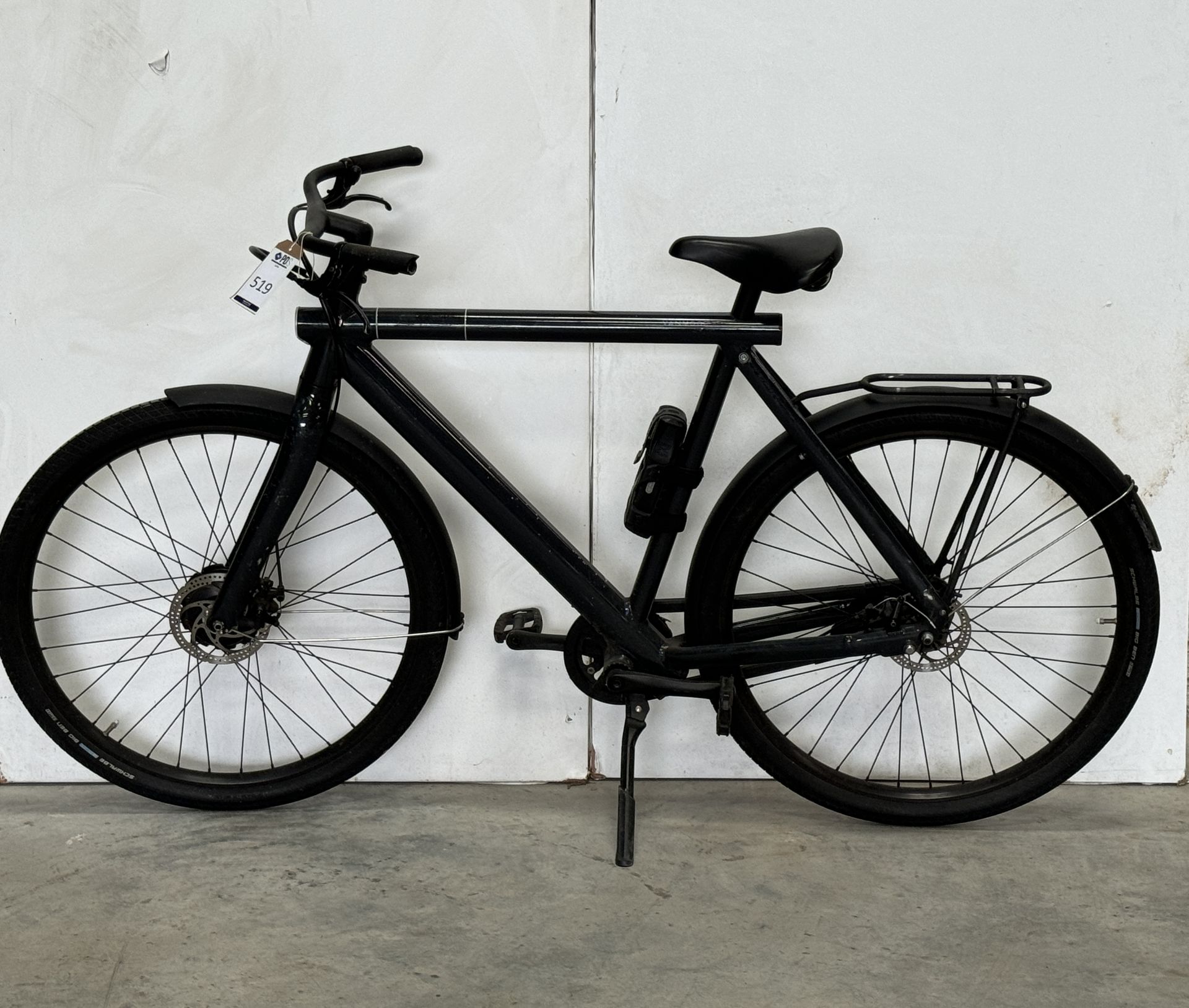 VanMoof Electric Bike, Frame Number AST8805690 (NOT ROADWORTHY - FOR SPARES ONLY) (No codes