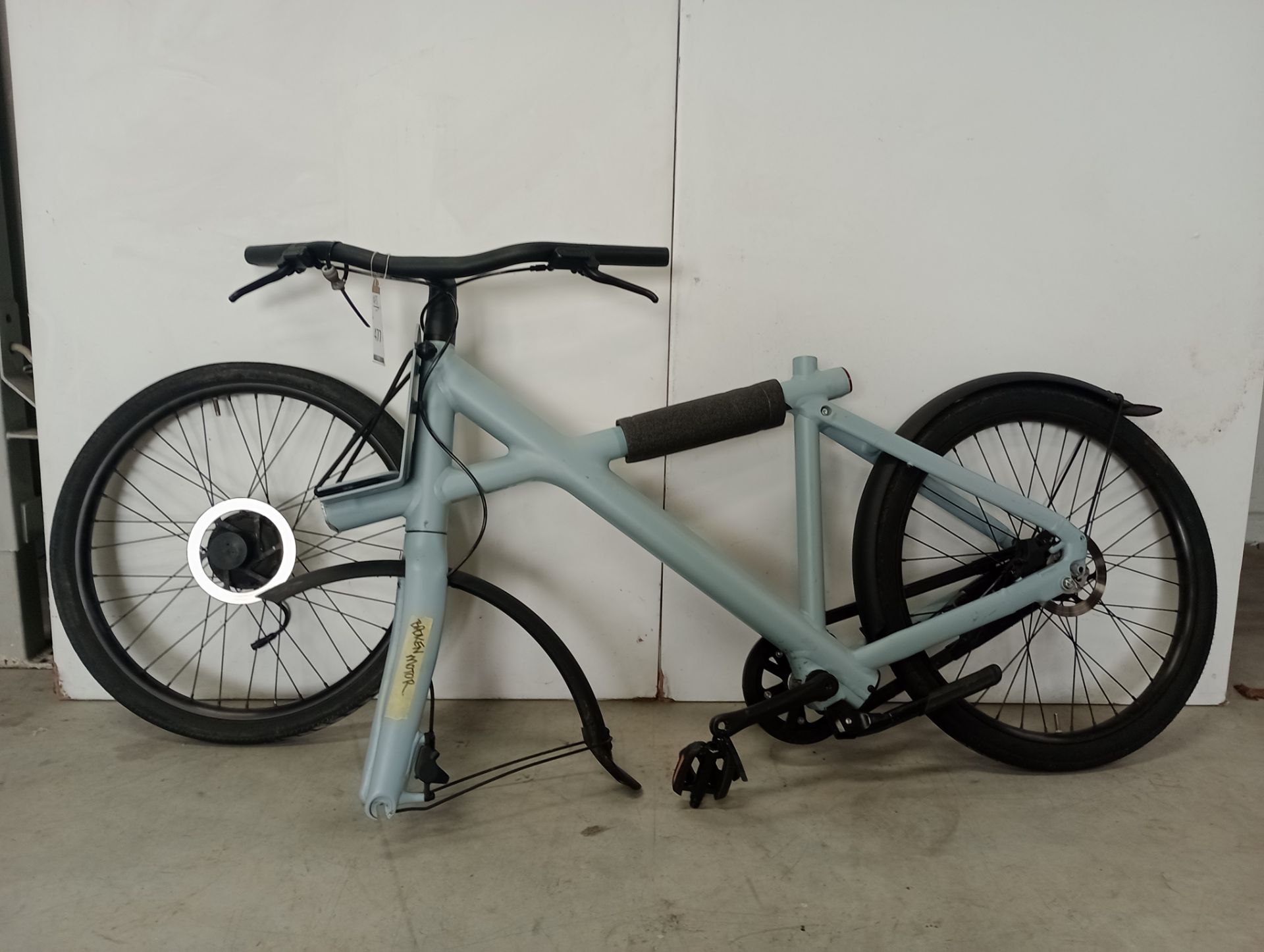 VanMoof X3 Electric Bike, Frame Number ASY4102312 (Broken Motor, Missing Saddle) (NOT ROADWORTHY -