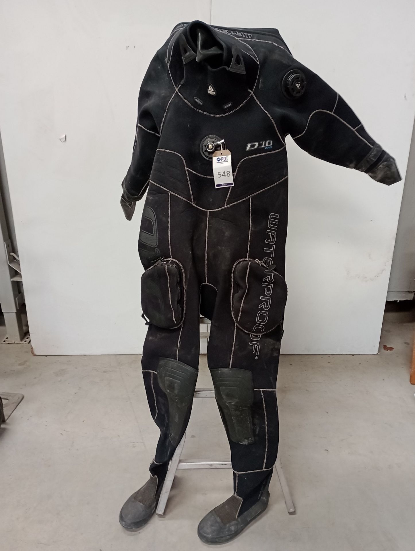 Waterproof D10 Pro Drysuit, Ref No.0001-4368,Size Men's L, Serial No.0112116805044 (Location: