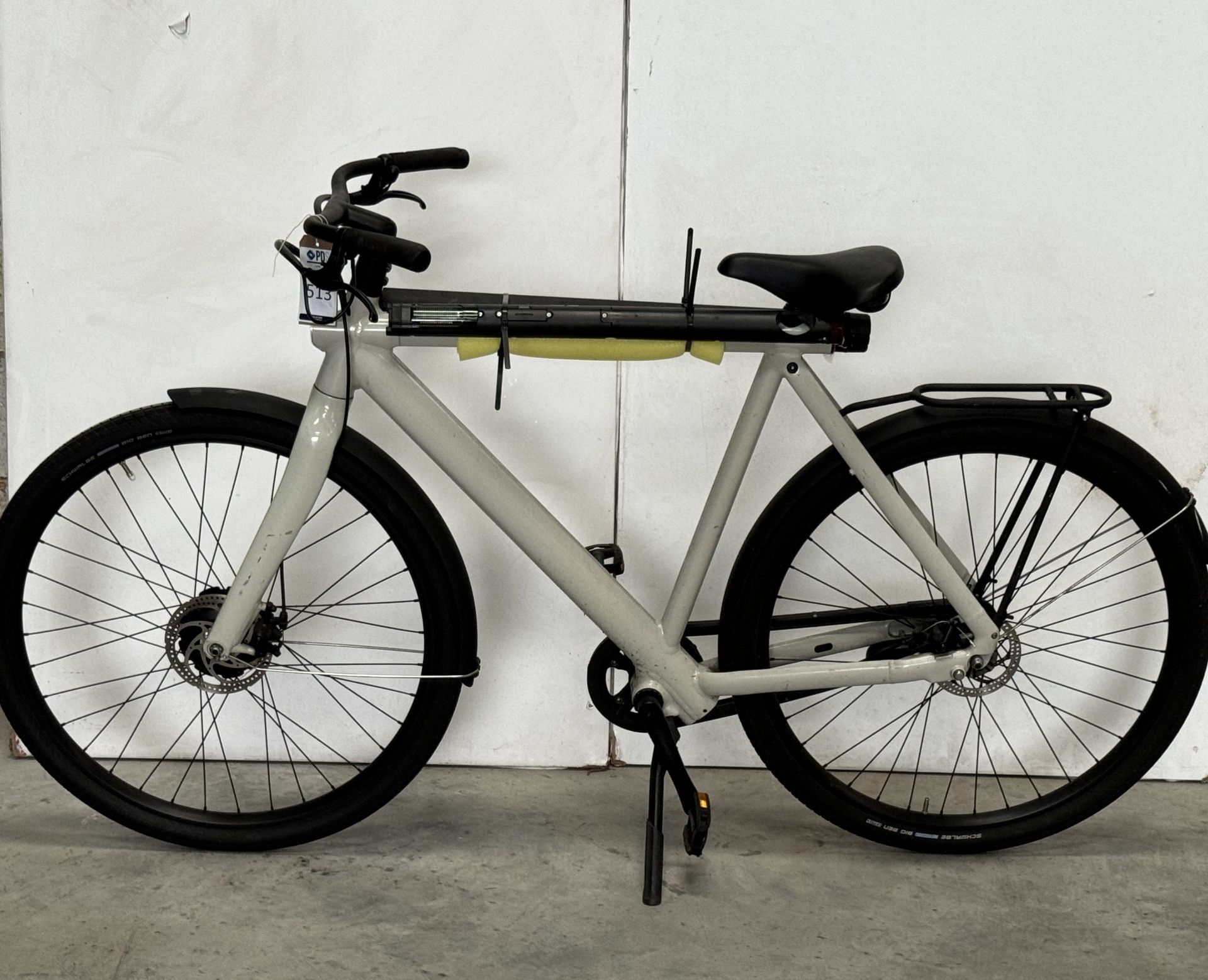 VanMoof S2 Electric Bike, Frame Number AST8808571 (NOT ROADWORTHY - FOR SPARES ONLY) (No codes