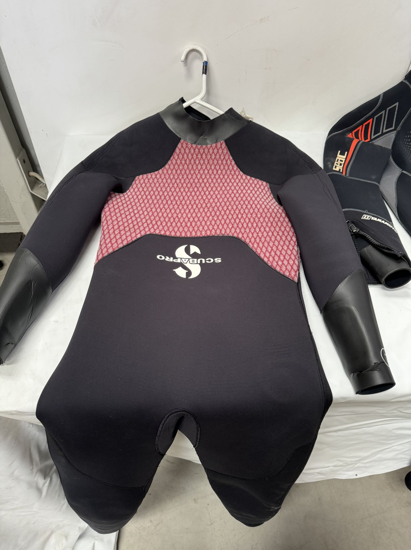 Six O’Neill, Beuchat, Seac Wetsuits (Location: Brentwood. Please Refer to General Notes) - Image 12 of 18
