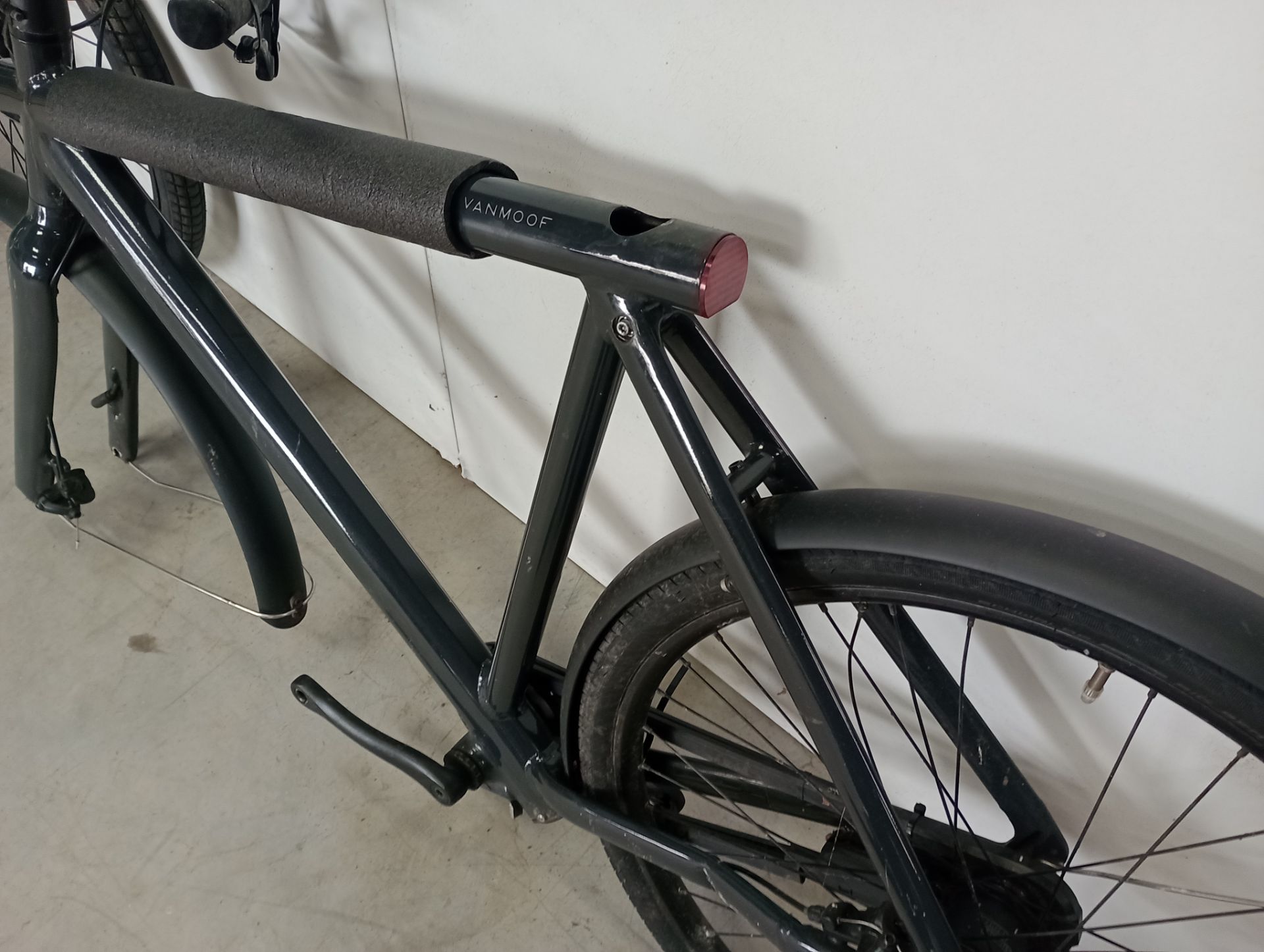 VanMoof S2 Electric Bike, Frame Number AST8802338 (NOT ROADWORTHY - FOR SPARES ONLY) (No codes - Image 2 of 3