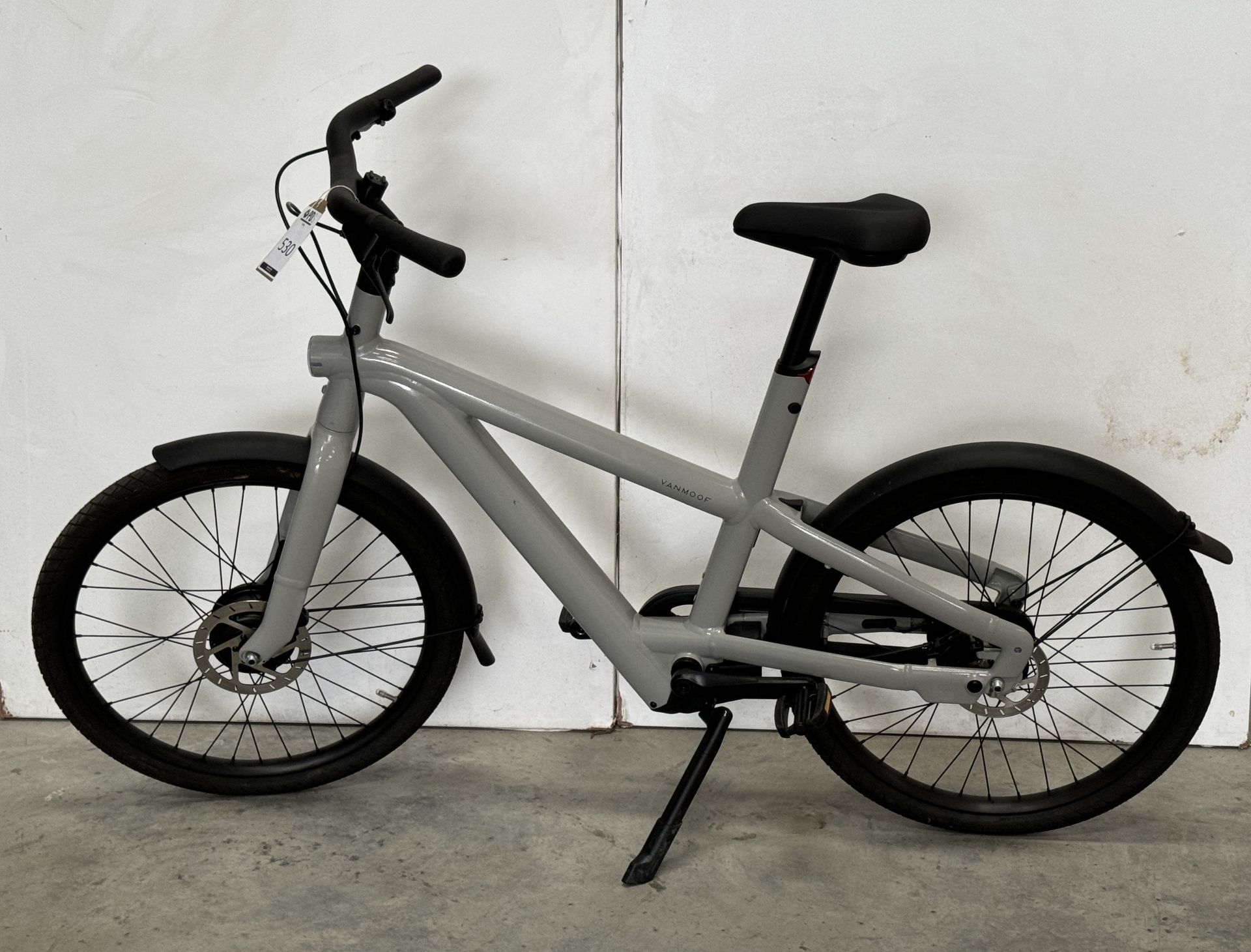 VanMoof A5 Electric Bike, Frame Number AST62H00271I, Serial Number AVTCA500015OA (NOT ROADWORTHY -