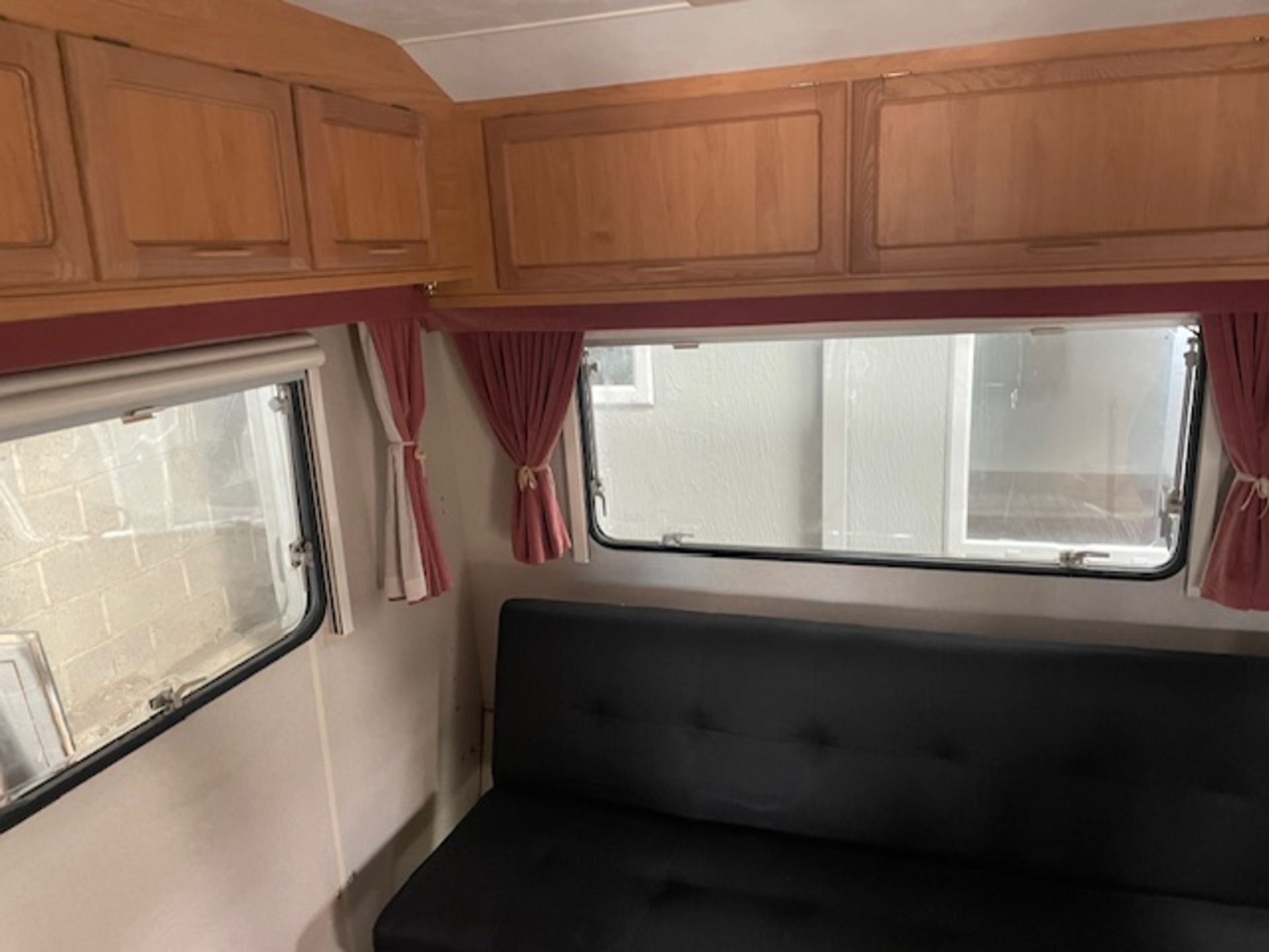 ABI Manhattan 600/6 Twin Axle Caravan, VIN No; SG7TACEABX0242120 (Location: Brentwood. Please - Image 22 of 27