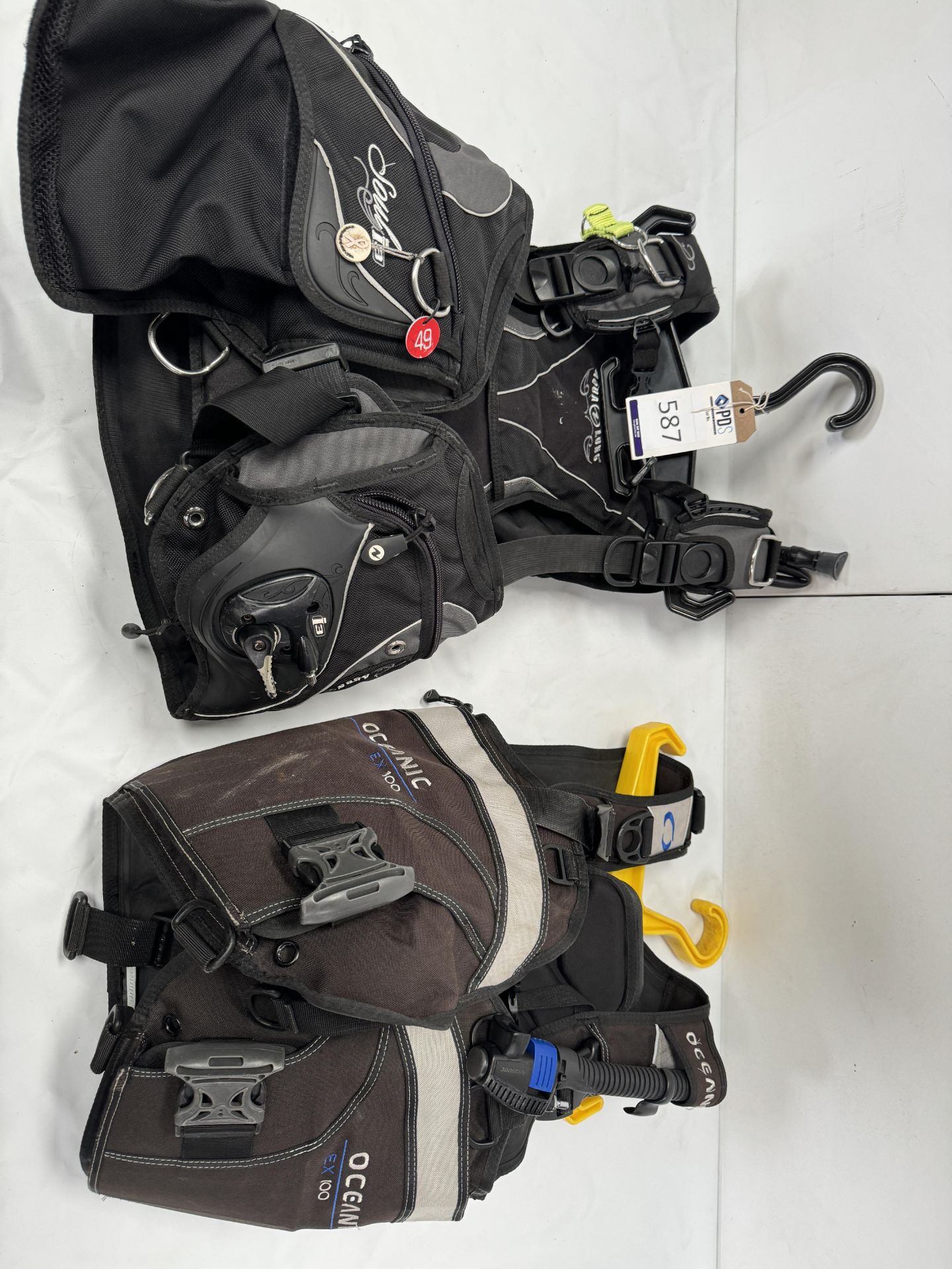 Souli3 Aqualung (Size MD) & Oceanic EX100 (Size SM) Buoyancy Compensators (Location: Brentwood.