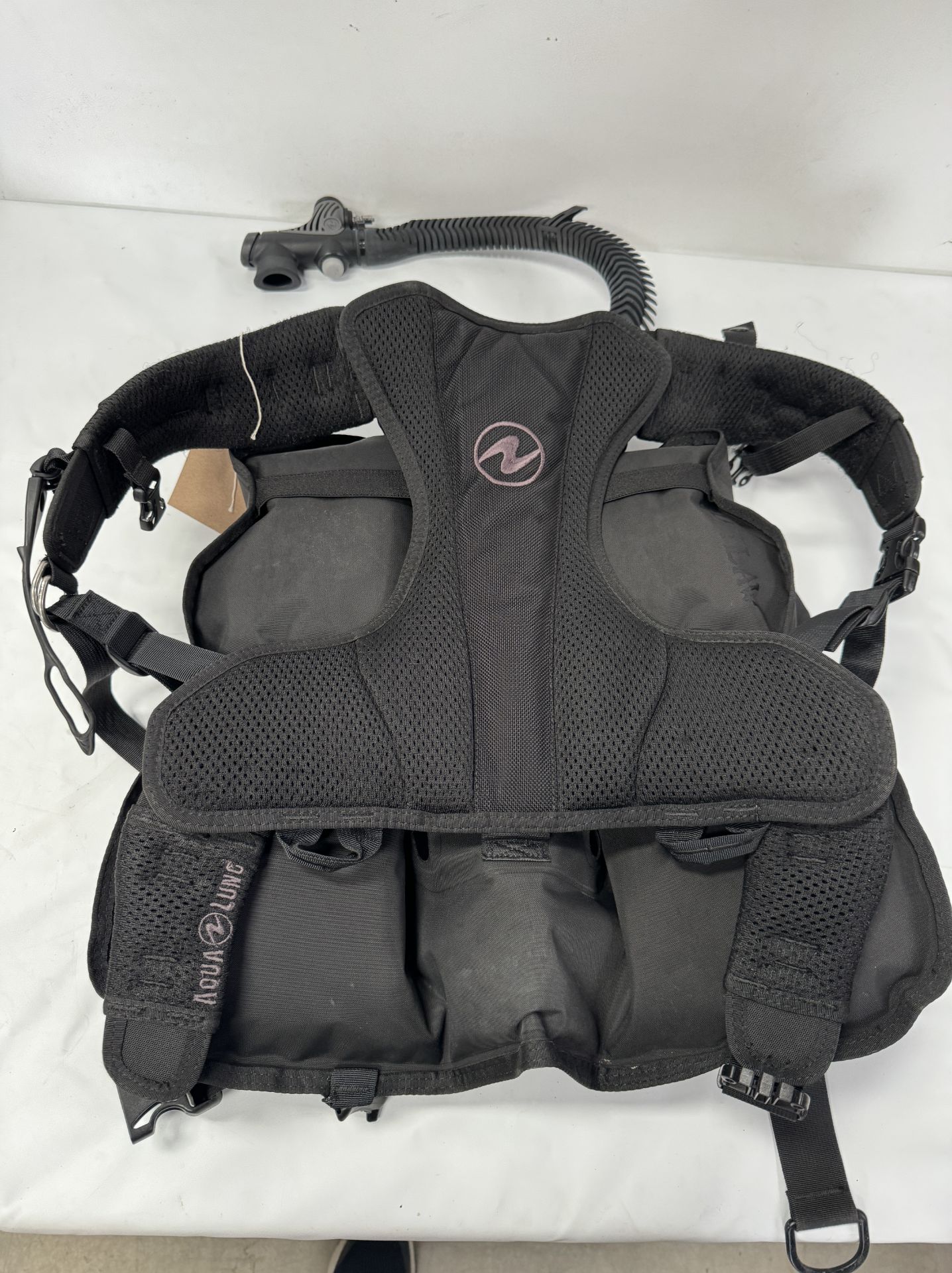 Scuba Pro, Seaquest, Zeagle Aqualung Buoyancy Compensator (Location: Brentwood. Please Refer to - Image 3 of 8