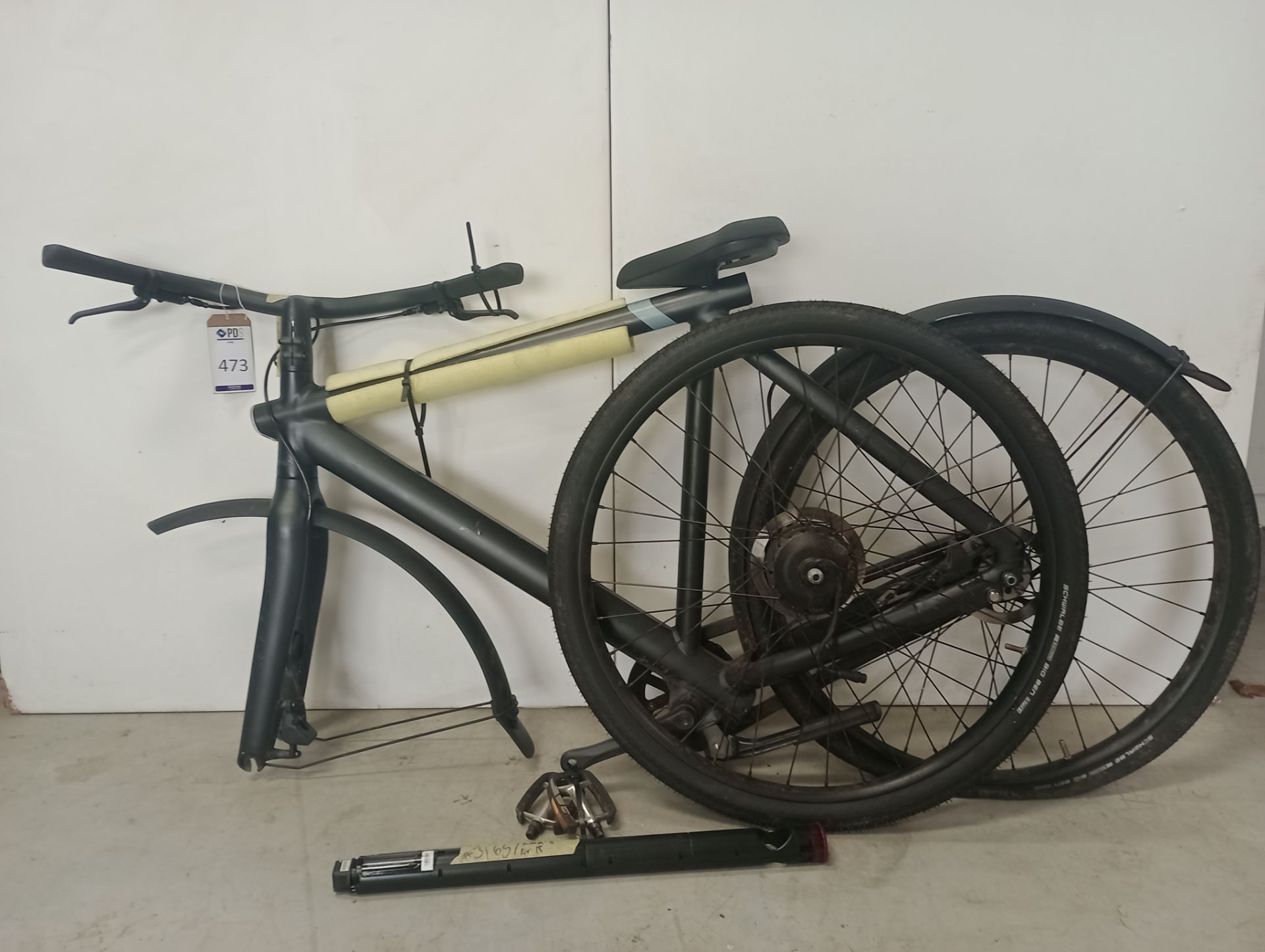 VanMoof S3 Electric Bike, Frame Number ASY1025444 (NOT ROADWORTHY - FOR SPARES ONLY) (No codes