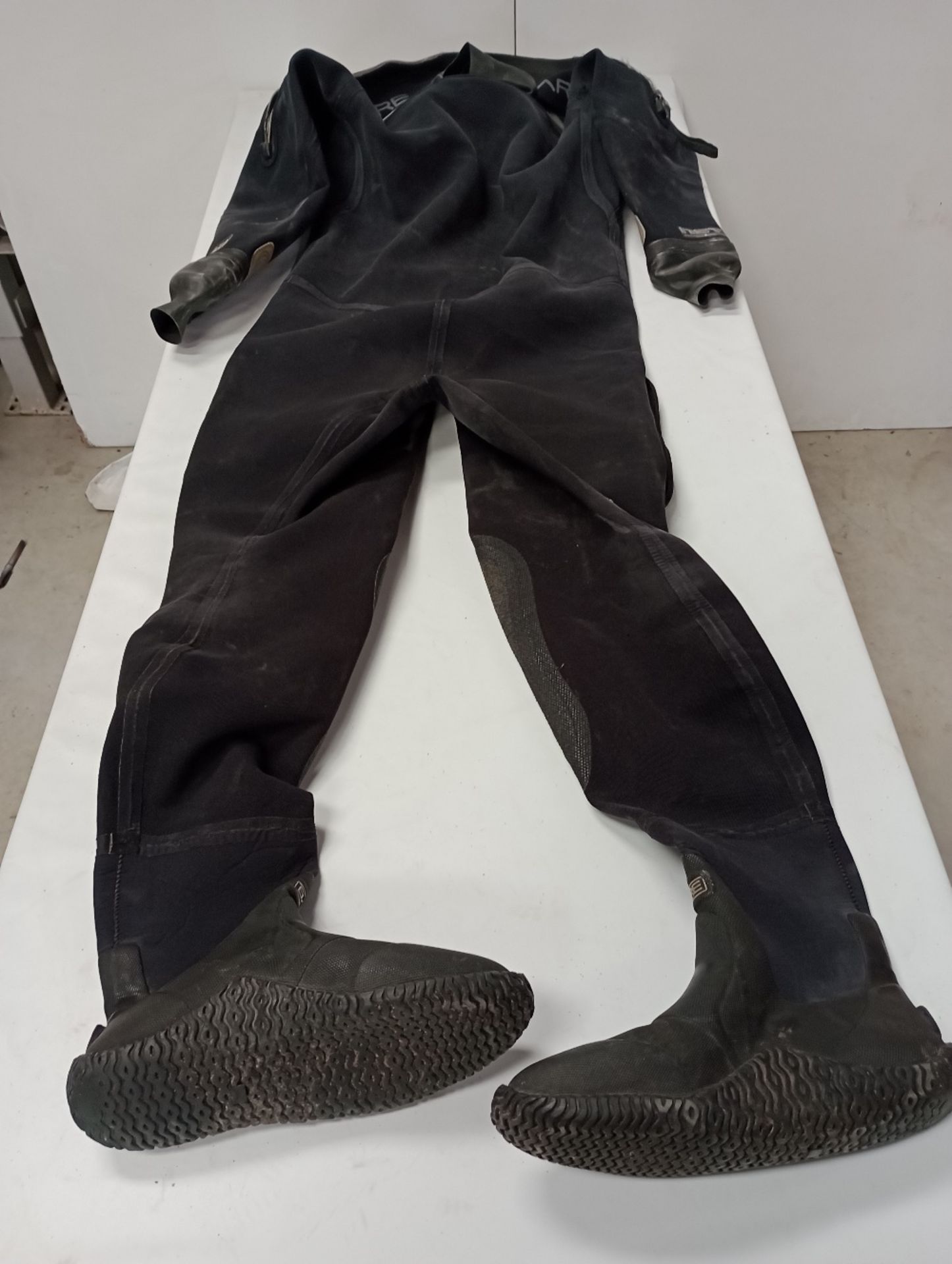 Bare XCD2 Drysuit, Serial No. W12871-09-00Q, Size Medium/Large Tall (Location: Brentwood. Please - Image 2 of 6