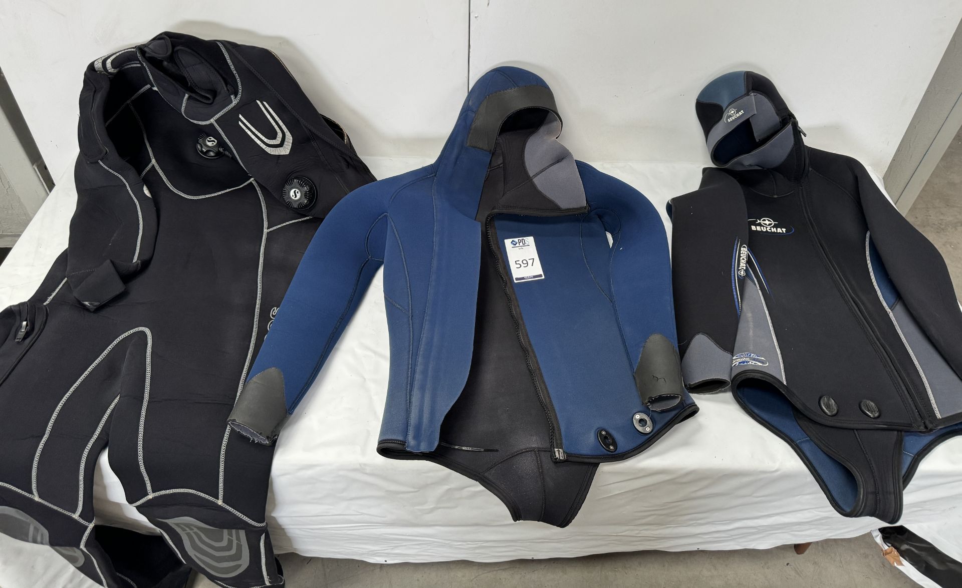 Scuba Pro EverDri4 Scuba Suit with Two Beuchat Shorties (Location: Brentwood. Please Refer to