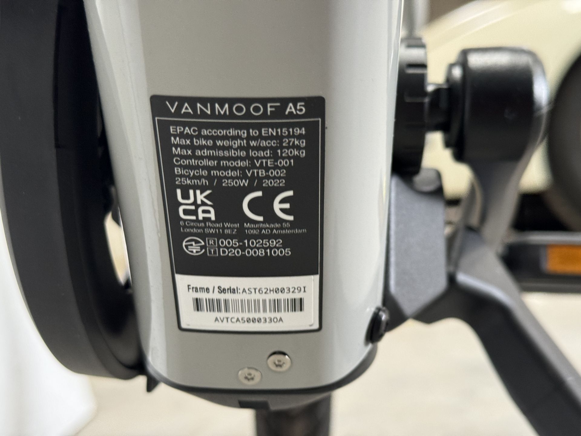 VanMoof A5 Electric Bike, Frame Number AST62H00329I, Serial Number AVTCA500033OA (NOT ROADWORTHY - - Image 2 of 2