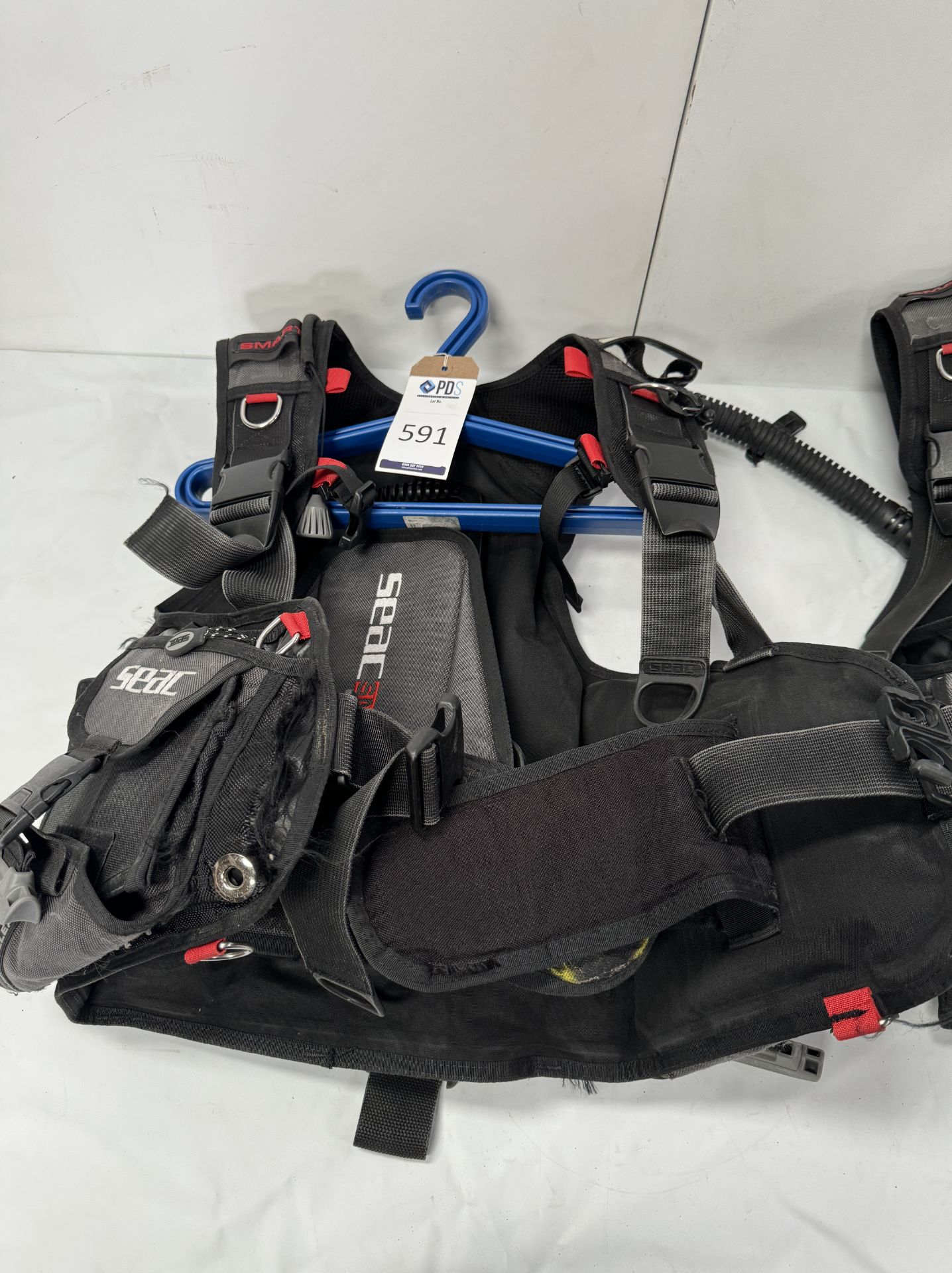 Two Seac Smert Buoyancy Compensators (Sizes M & S) (Location: Brentwood. Please Refer to General - Image 2 of 6