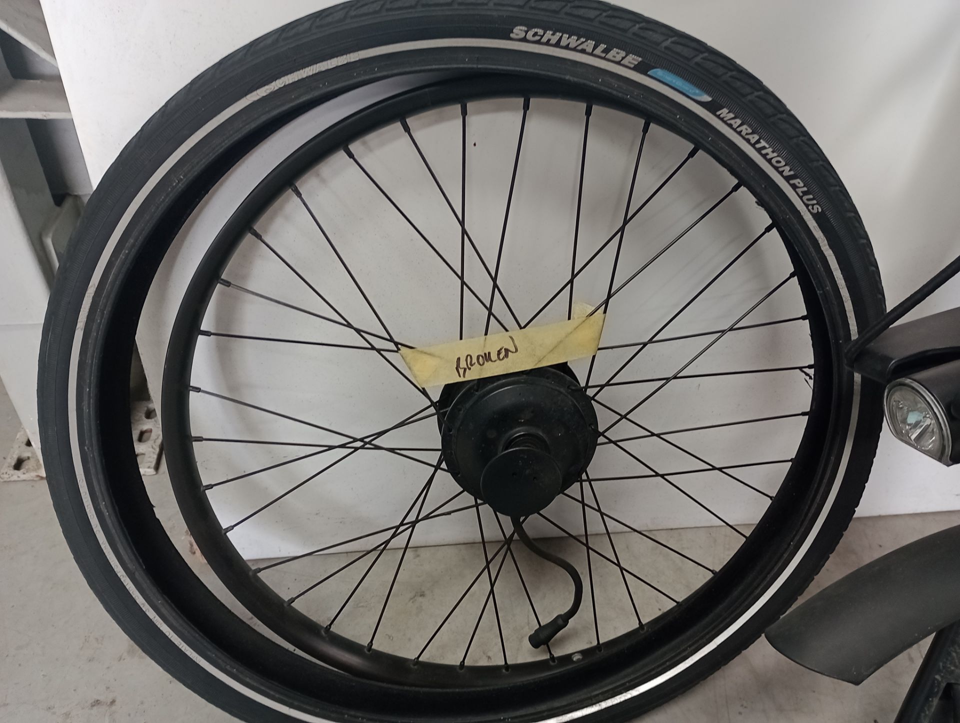 VanMoof X3 Electric Bike, Serial Number ASY4101879 (NOT ROADWORTHY - FOR SPARES ONLY) (No codes - Image 2 of 3