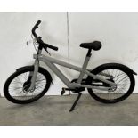 VanMoof A5 Electric Bike, Frame Number AVTBGQ00013OA (NOT ROADWORTHY - FOR SPARES ONLY) (No codes