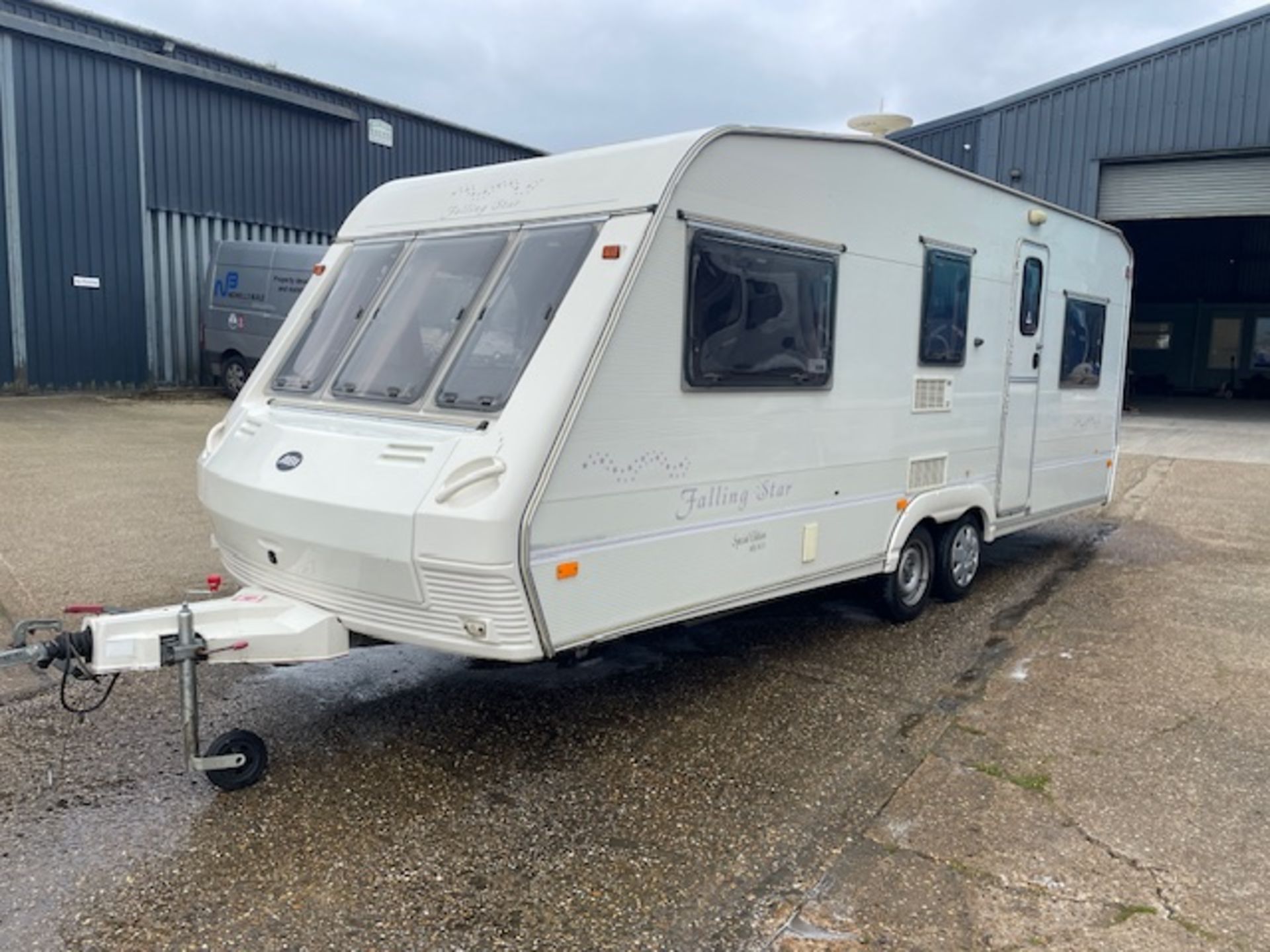 ABI Manhattan 600/6 Twin Axle Caravan, VIN No; SG7TACEABX0242120 (Location: Brentwood. Please - Image 2 of 27