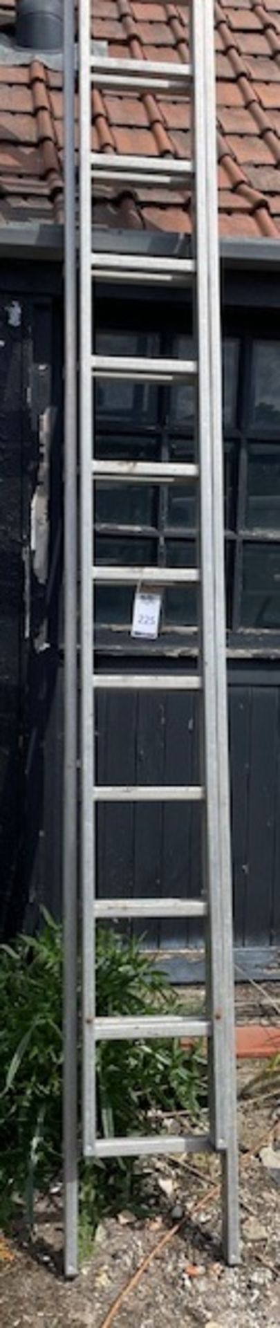 Pair Aluminium Double Extending Ladders (Location: Romford. Please Refer to General Notes)