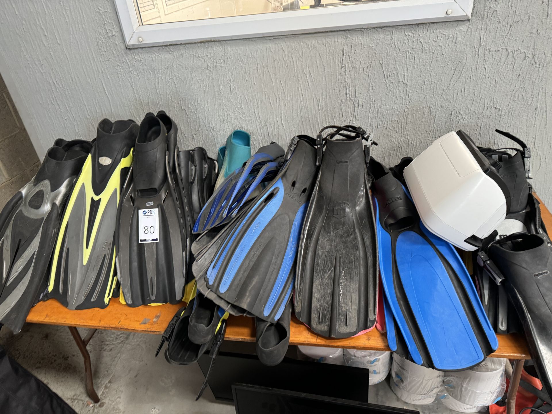 Approx. 25 Pairs of Swimfins (Location: Brentwood. Please Refer to General Notes)