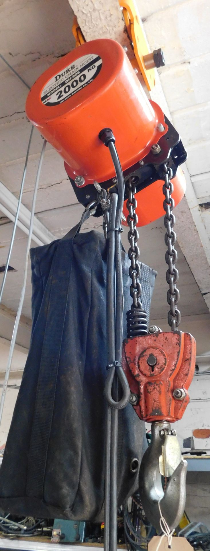 Duke DU-906 Electric Chain Hoist, 2,000kg (Location: Bolton. Please Refer to General Notes)