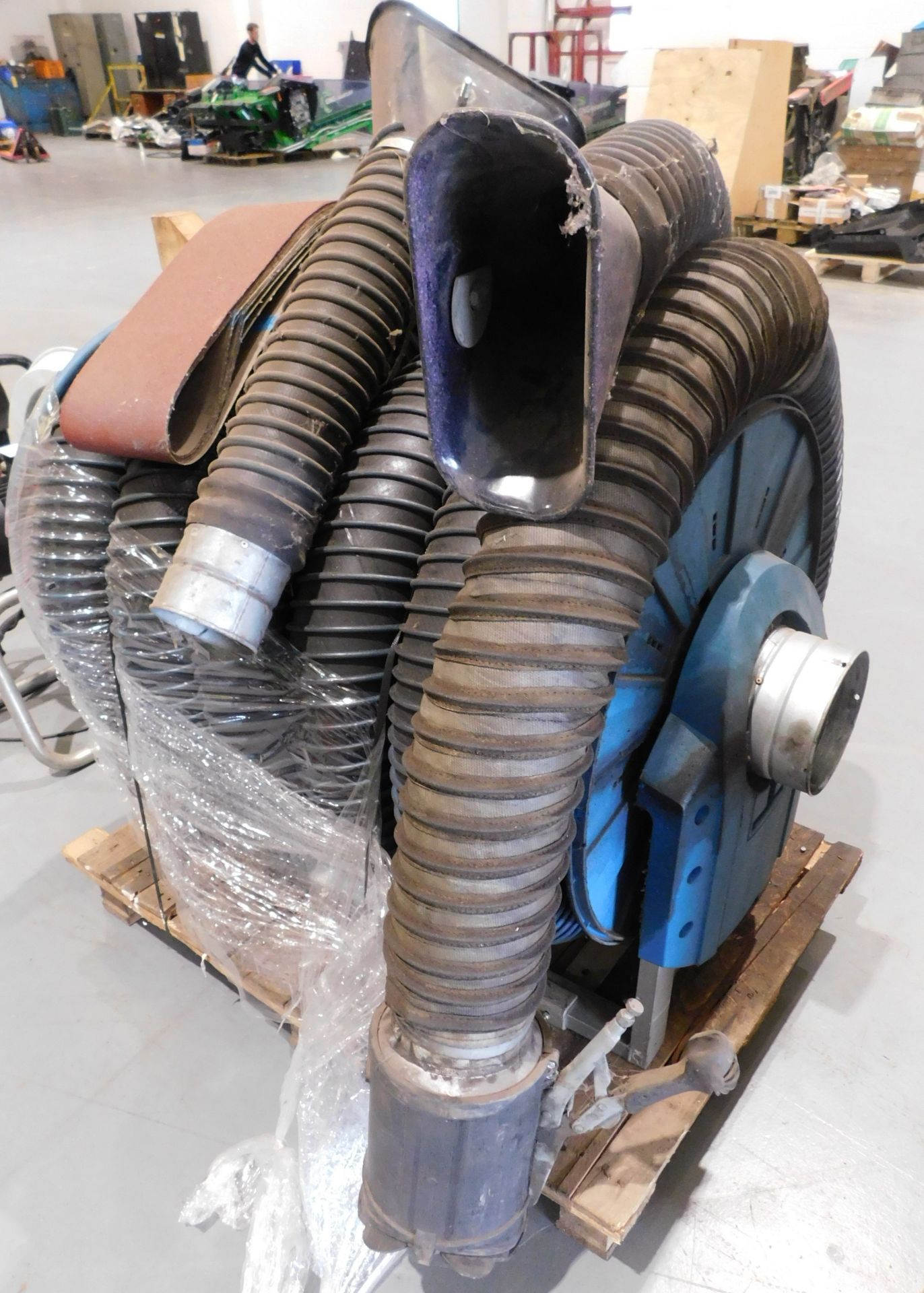 Workshop Retractable Vehicle Exhaust Extraction Hose on Mounting Bracket (Located Rugby. Please - Image 4 of 4