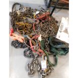 Quantity of 2 & 4 Leg Lifting Chains, Plate Clamp, Webbing Slings & Large D Shackles (Located Rugby.