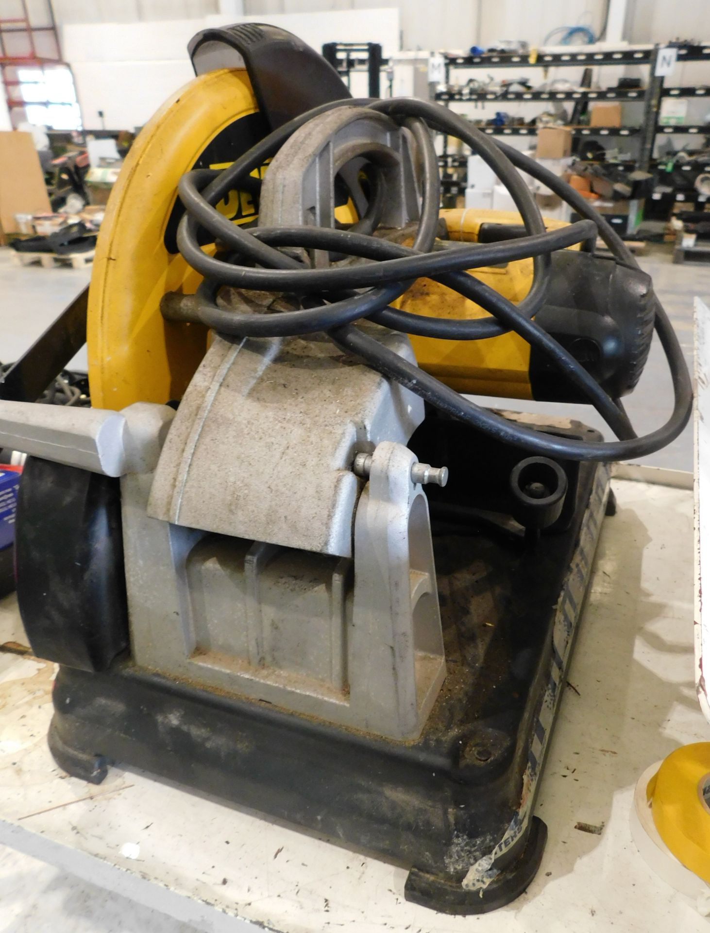 DeWalt DW872L/XW Portable Cut off Saw. 110v, Serial Number 300817 (Located Rugby. Please Refer to - Image 3 of 5