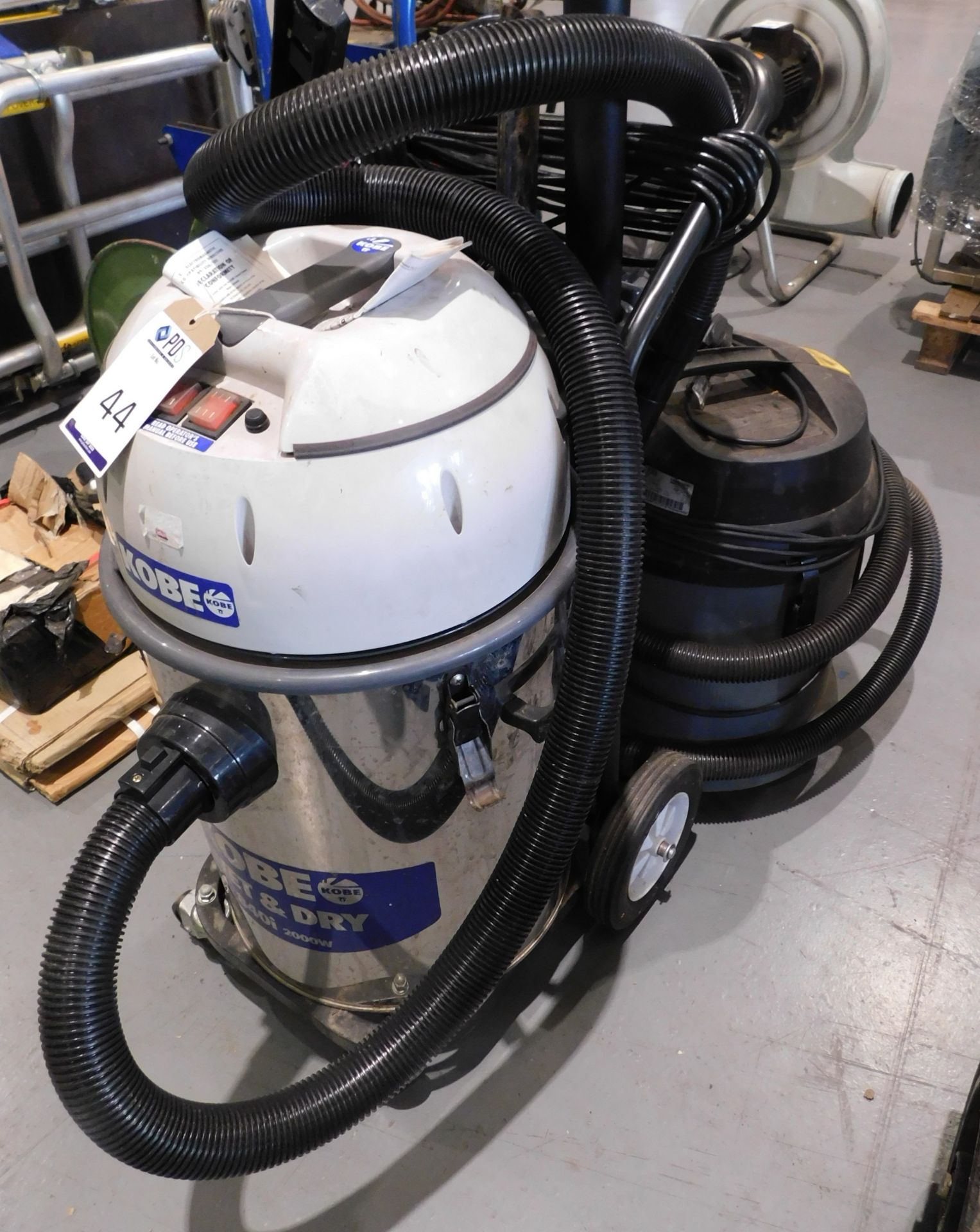 Kobe WDV840i Wet & Dry Vac & K'Archer NT27/1 Cylinder Vacuum (Located Rugby. Please Refer to General - Image 2 of 4