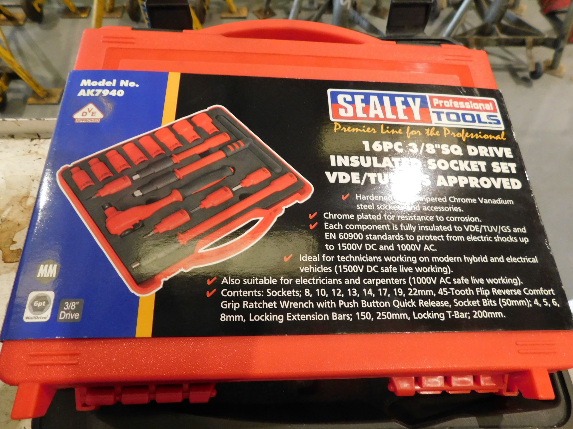 Sealey 2000w Heat Gun, 240v & Sealy Insulated 16pc Insulated Socket Set (Located Rugby. Please Refer - Image 3 of 4