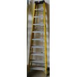 Sealey 9 Tread Fibreglass Stepladders (Located Rugby. Please Refer to General Notes)