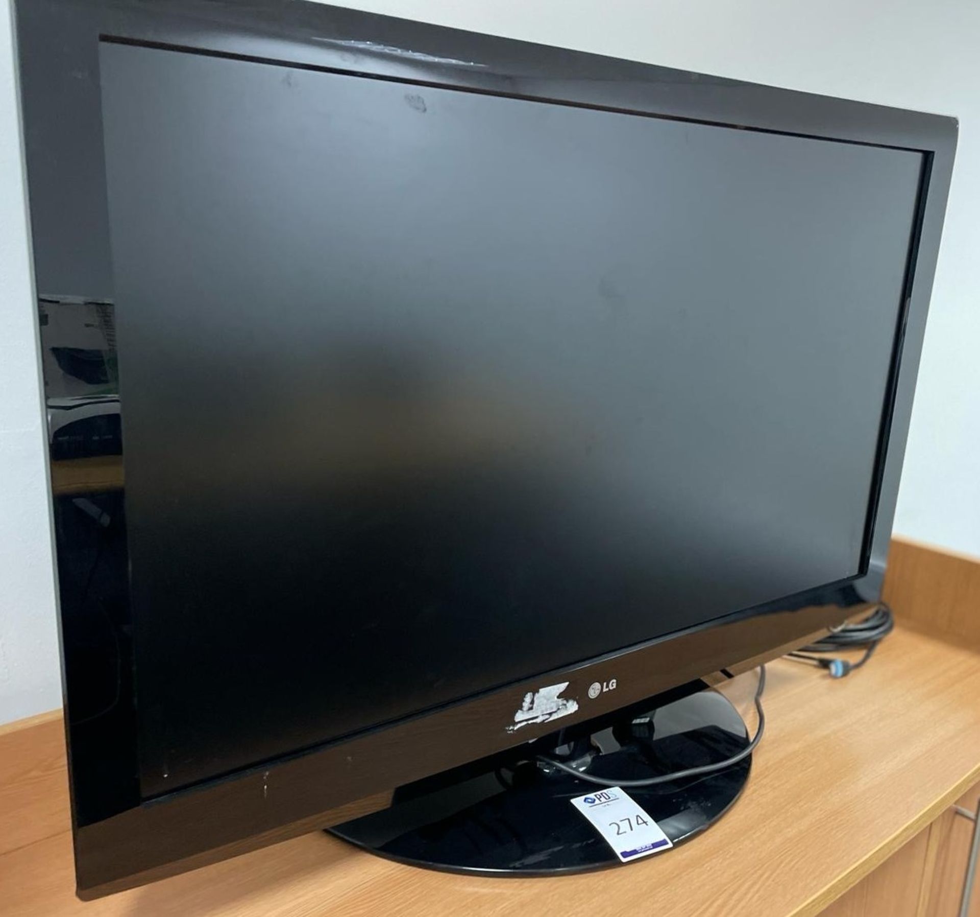 LG 42LG3000 Television (Located Rugby. Please Refer to General Notes)