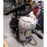 Kobe WDV840i Wet & Dry Vac & K'Archer NT27/1 Cylinder Vacuum (Located Rugby. Please Refer to General