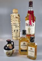 Collection of Whisky to include: Bell's 1L. 40% vol., two similar Special Reserve Whiskies 35 and