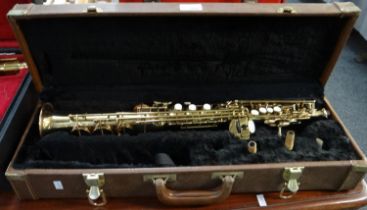 Arbiter Pro sound clarinet in original case, with Rico reeds. (B.P. 21% + VAT)