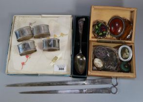 Bag of oddments to include: silver plated meat skewers, box of Victorian and other brooches,