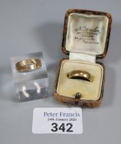 18ct gold wedding band. 6.3g approx. Size I, together with a 9ct gold wedding band. 2g approx.