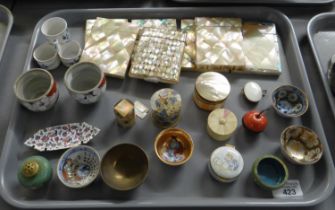 Tray of assorted items to include: seven mother of pearl card cases, various pill boxes; shell,