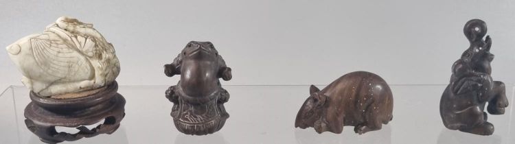 Mixed lot of Japanese items to include: three carved wood netsukes of a rate, elephant and a toad,