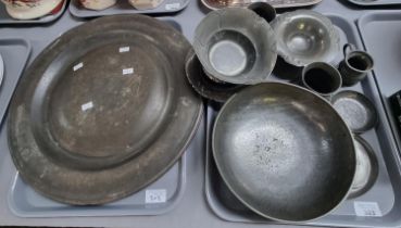 Two trays of Art Nouveau, 18th century and other pewter items to include: bowls, pin dish, beaten