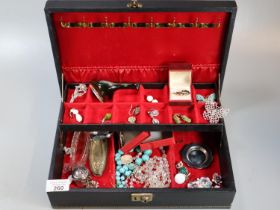 Jewellery box comprising assorted mainly costume jewellery: brooches, earrings, necklaces, silver