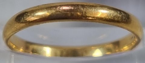 22ct gold wedding band. 2.7g approx. Size M1/2. (B.P. 21% + VAT)