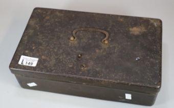 Vintage metal document box with Briggs and Stratton lock - Milwaukee USA. (B.P. 21% + VAT)