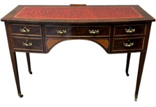 Well presented Edwardian bow fronted ladies writing desk with satinwood cross-banded decoration,