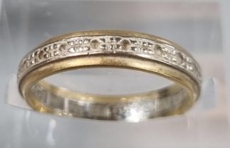 18ct gold eternity style ring. 2.5g approx. Size J1/2. (B.P. 21% + VAT)